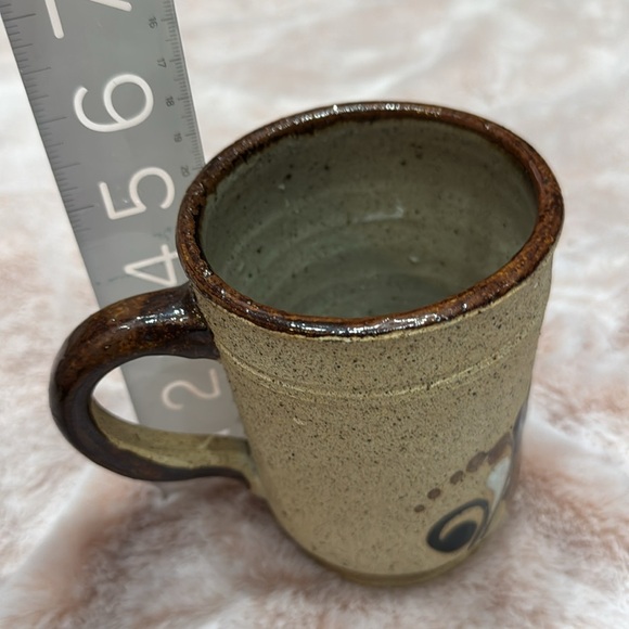 Mexican Pottery Tonala Sandstone Mug with Blue Flower - Picture 5 of 6